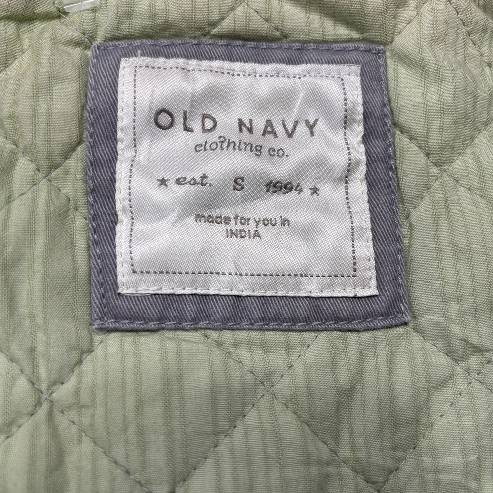 Old Navy everyday by undertones